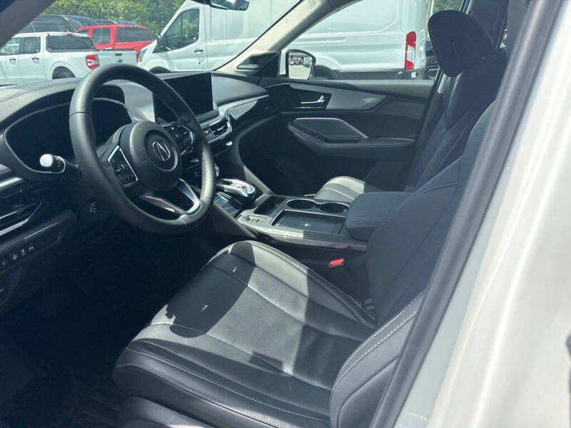 2025 Acura MDX w/Tech