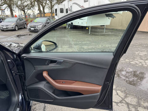 2017 Audi A4 2.0T Premium Plus