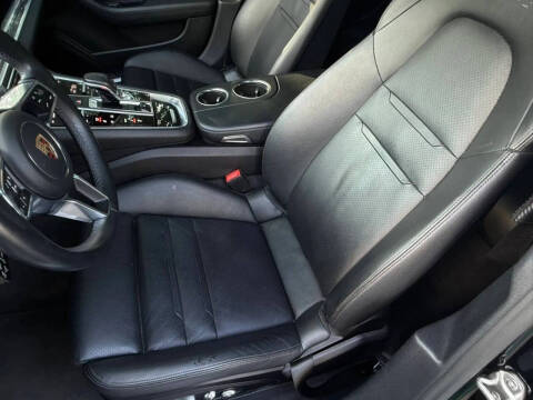2017 Porsche Panamera