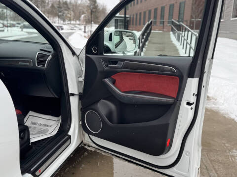 2016 Audi SQ5 3.0T quattro Premium Plus