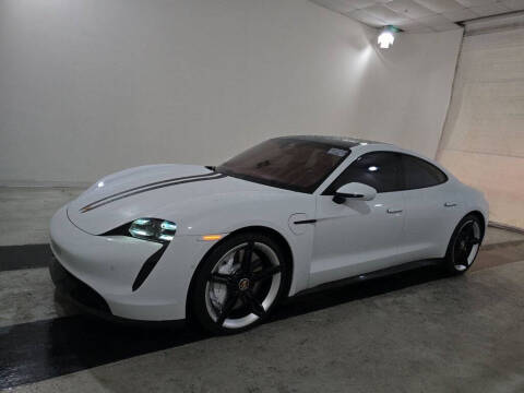 2020 Porsche Taycan Turbo