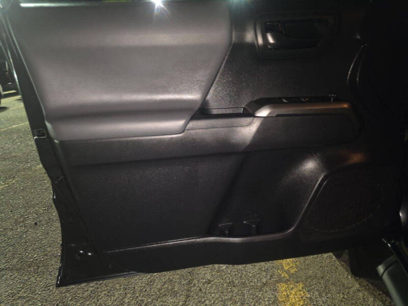 2022 Toyota Tacoma SR5 V6