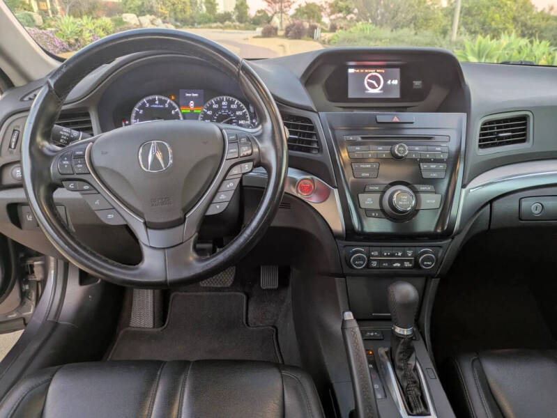 2020 Acura ILX