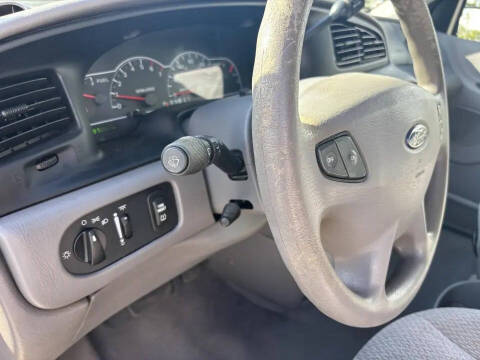 2002 Ford Windstar LX