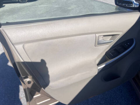 2011 Toyota Prius Two