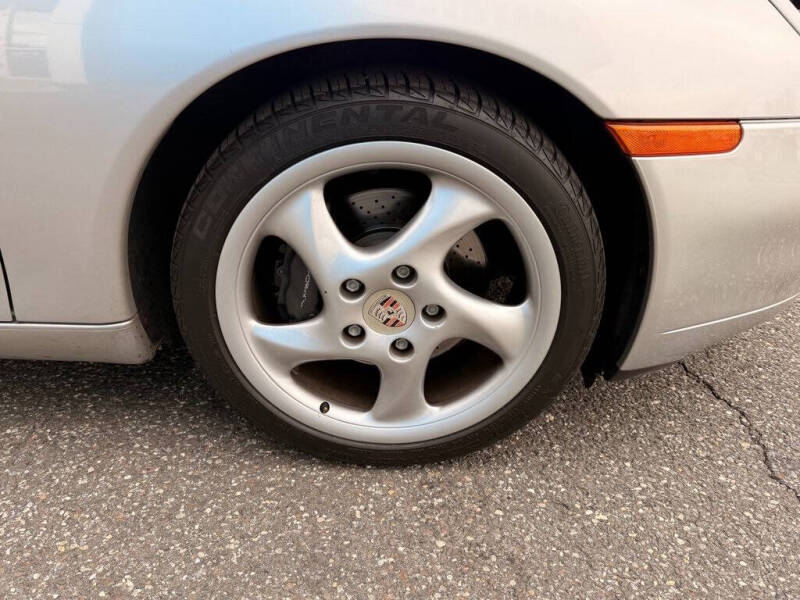 2001 Porsche 911 Carrera