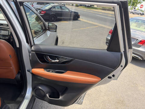2017 Nissan Rogue SL