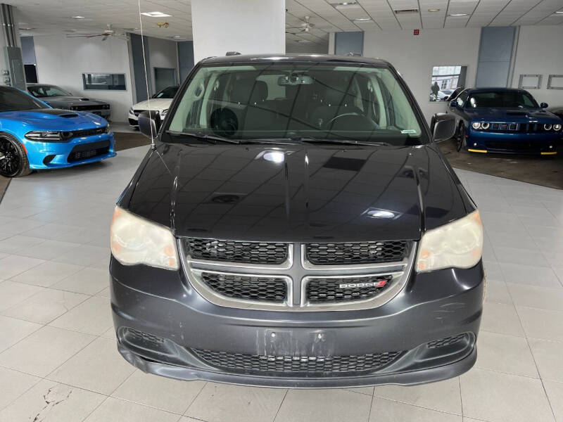 2014 Dodge Grand Caravan SXT photo 3