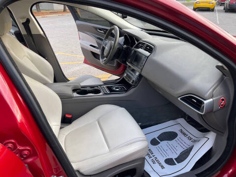 2017 Jaguar XE 35t Premium