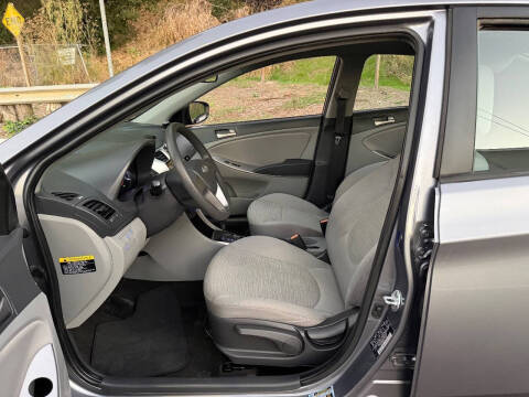 2017 Hyundai Accent SE