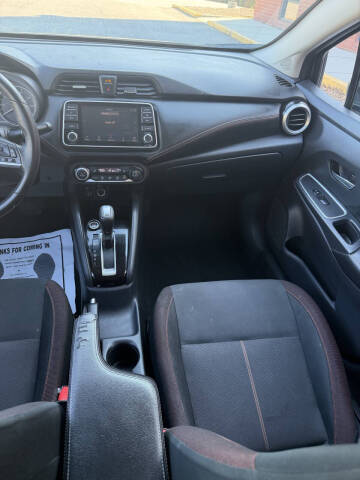 2021 Nissan Versa SR