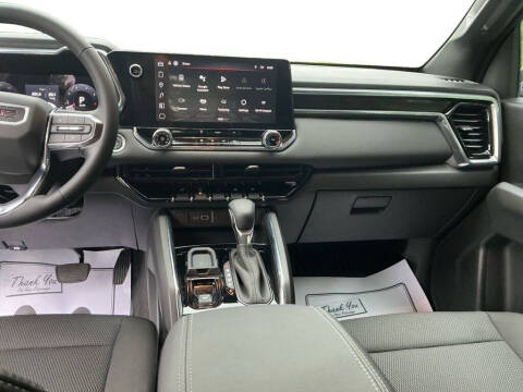 2024 GMC Canyon Elevation