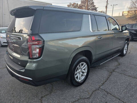 2023 Chevrolet Suburban LT
