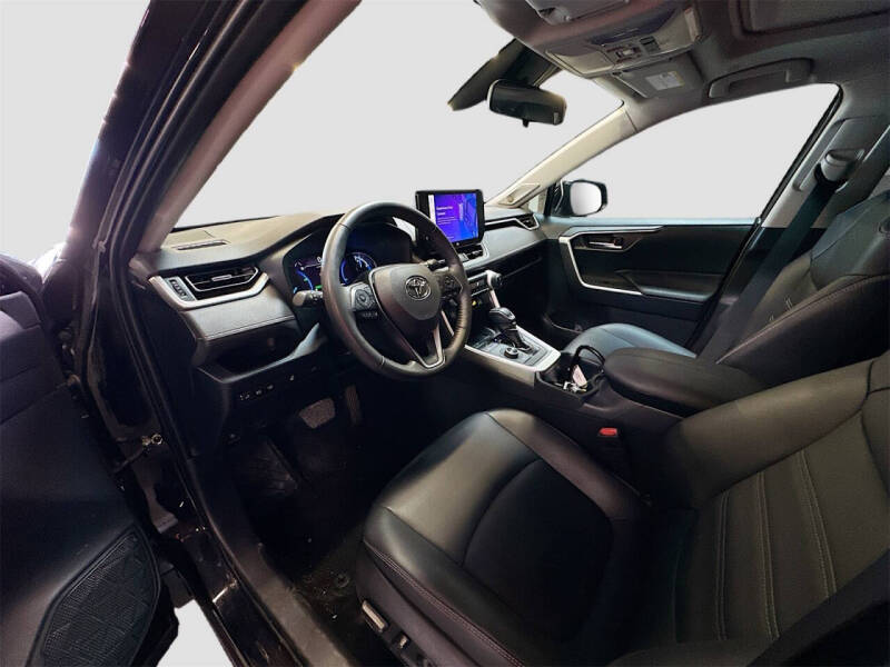 2024 Toyota RAV4 Hybrid XLE Premium