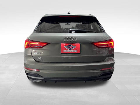 2023 Audi Q3 quattro S line Premium 45 TFSI