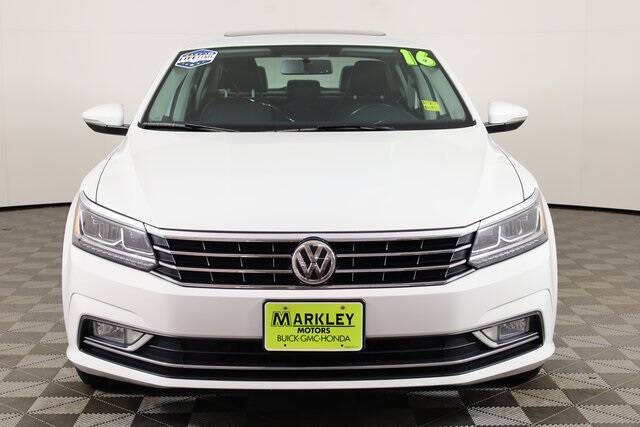 2016 Volkswagen Passat