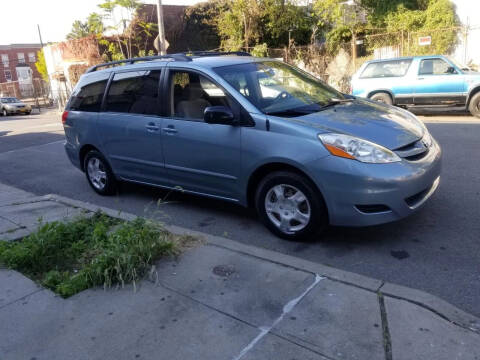 2006 Toyota Sienna for sale at BLS AUTO SALES LLC in Bronx NY