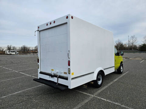 2014 Ford E-Series E-350 SD