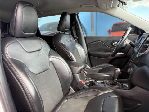 2019 Jeep Cherokee Latitude Plus