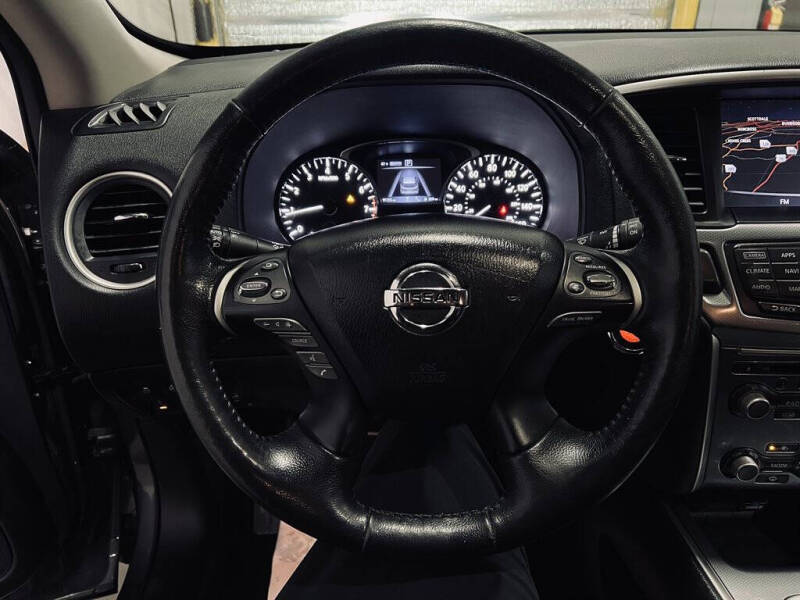 2019 Nissan Pathfinder SL