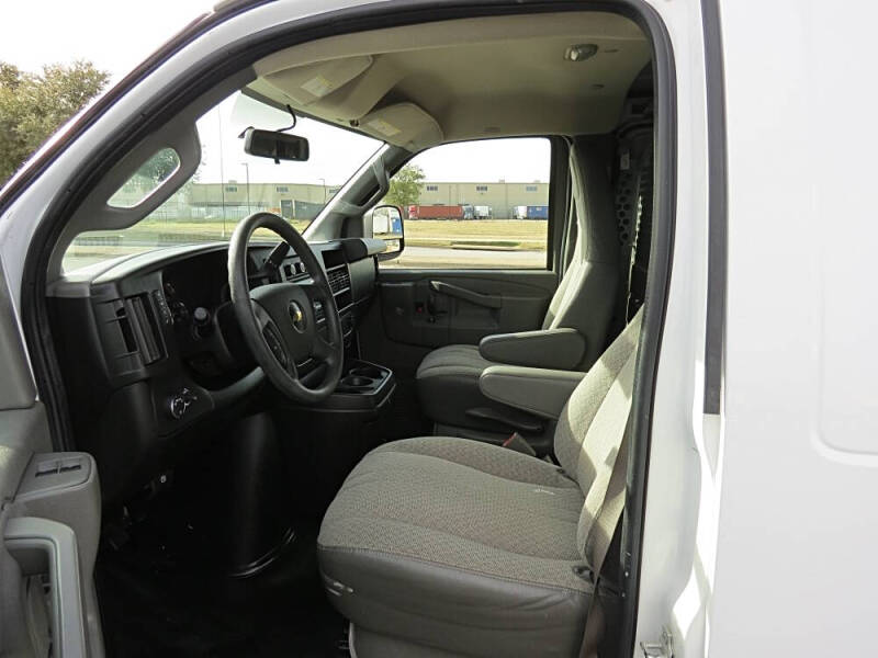 2017 Chevrolet Express 2500