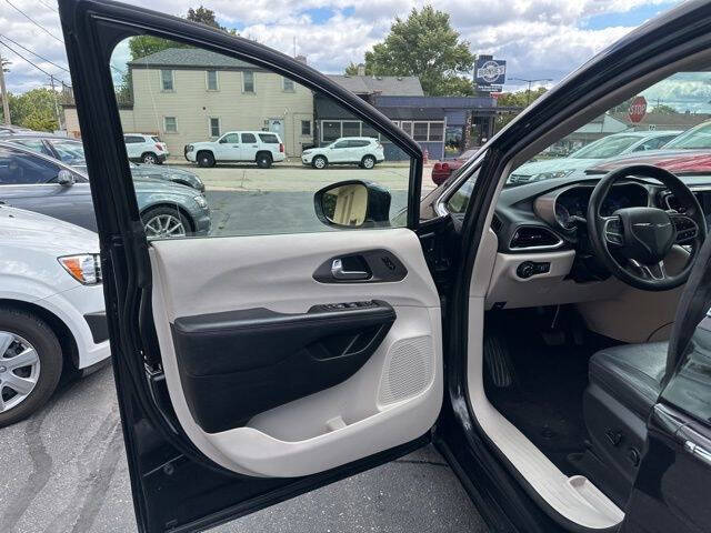 2020 Chrysler Pacifica Touring L Plus