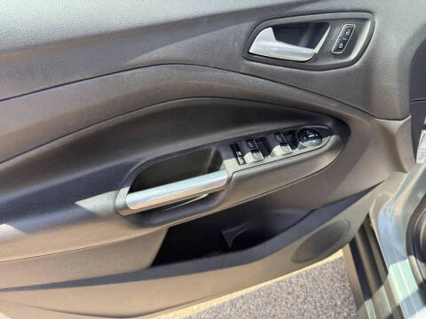 2013 Ford C-MAX Hybrid SE