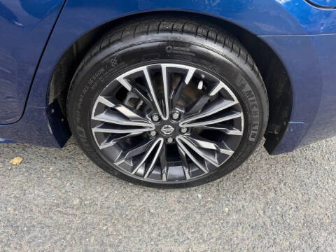 2017 Nissan Maxima Platinum