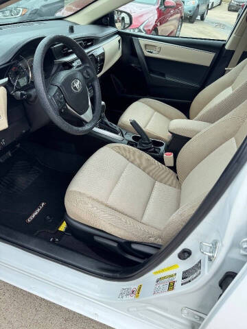 2016 Toyota Corolla LE