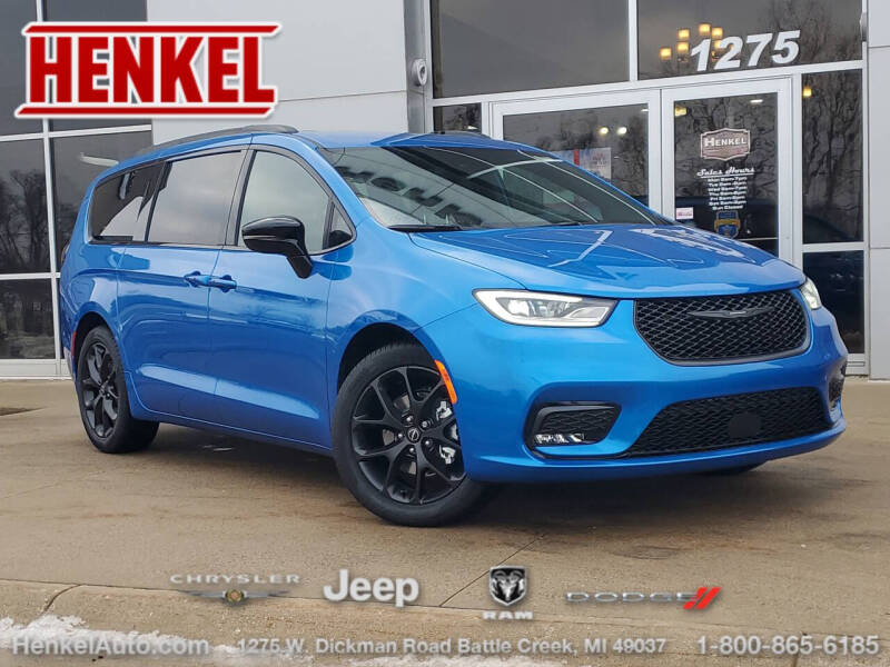 2026 Chrysler Pacifica Select