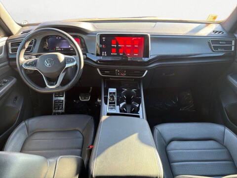 2024 Volkswagen Atlas Cross Sport SEL R-Line 4Motion