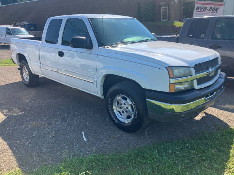 2004 Chevrolet Silverado 1500 for sale at Clayton Auto Sales in Winston-Salem NC