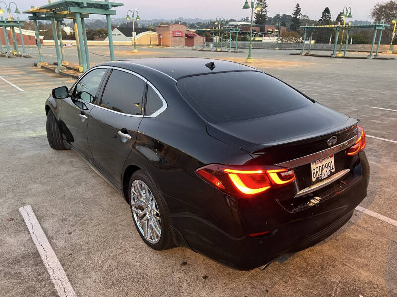 2017 Infiniti Q70L 3.7