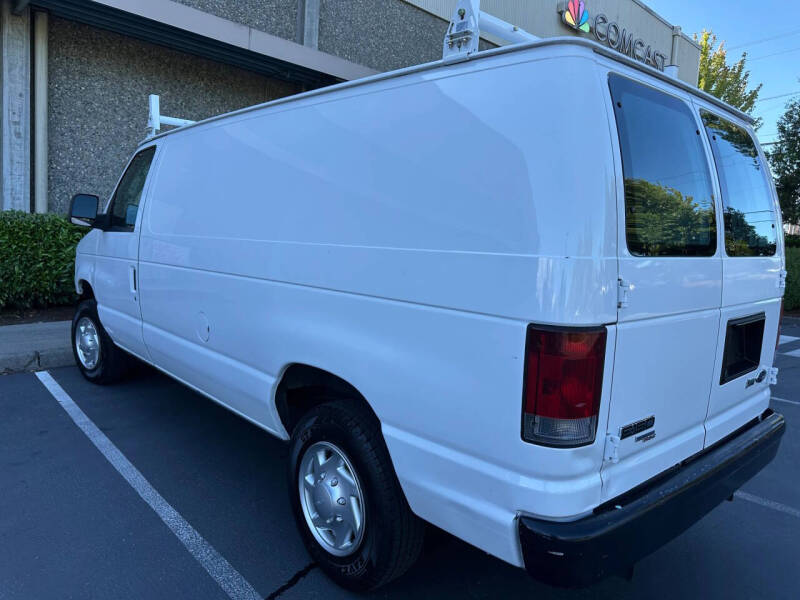 2011 Ford E-Series E-150