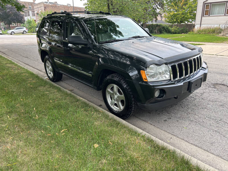 2005 Jeep Grand Cherokee for sale at RIVER AUTO SALES CORP in Maywood IL