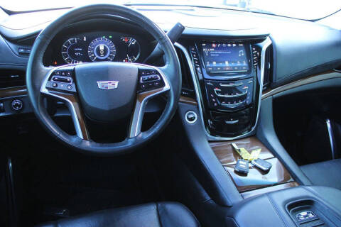 2018 Cadillac Escalade ESV Premium Luxury