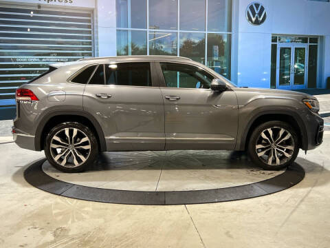 2020 Volkswagen Atlas Cross Sport V6 SEL R-Line 4Motion