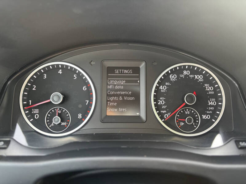 2017 Volkswagen Tiguan 2.0T Limited S 4Motion