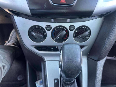 2012 Ford Focus SE