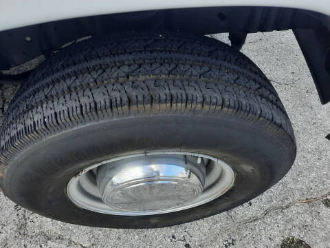 2006 Ford E-Series E-350 SD