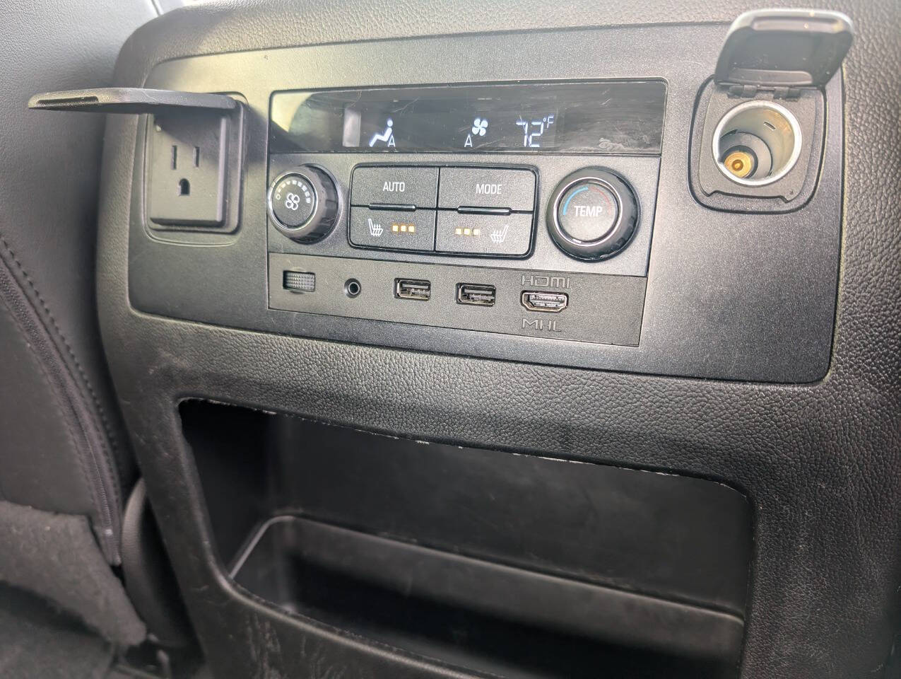 used 2020 GMC Yukon car, priced at $39,599