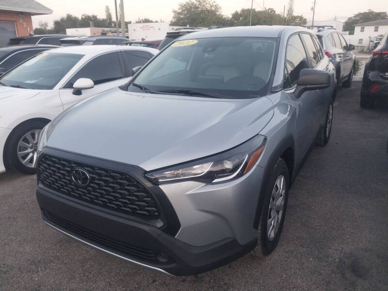 2022 Toyota Corolla Cross L's photo