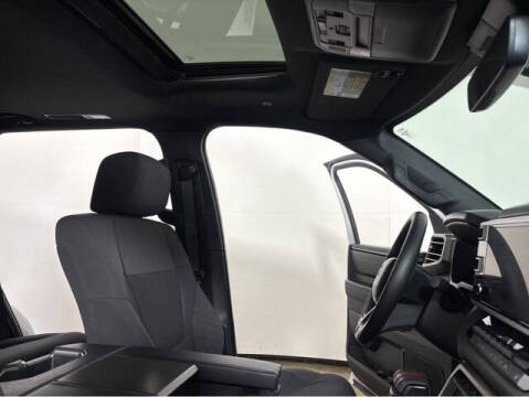 2025 Toyota Sequoia SR5