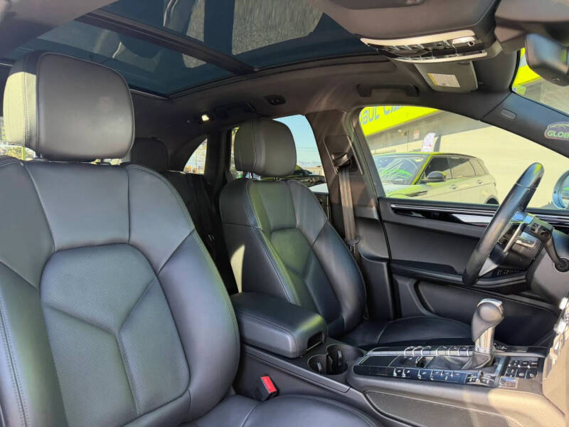 2021 Porsche Macan