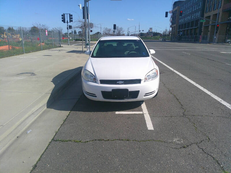 2008 Chevrolet Impala LS photo 4