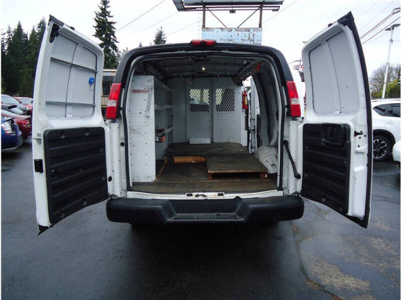 2017 Chevrolet Express 2500