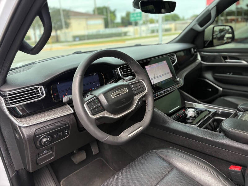 2022 Jeep Wagoneer Series III