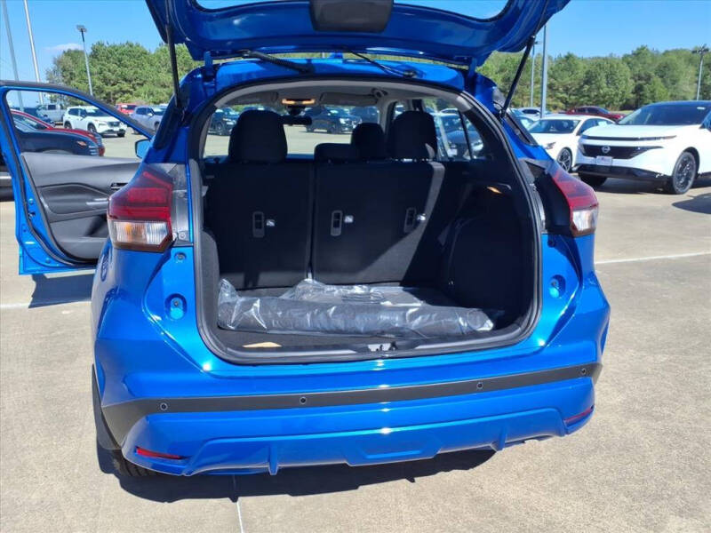 2025 Nissan Kicks Play S