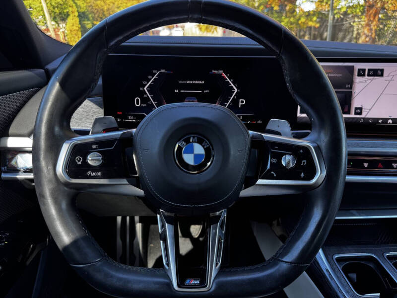 2023 BMW 7 Series 740i