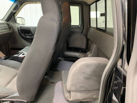 2004 Mazda B-Series B3000 SE